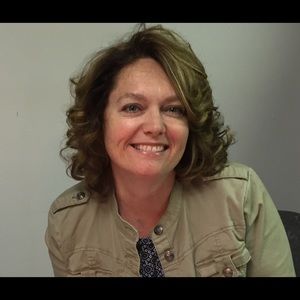 Meet your Posher, Becky